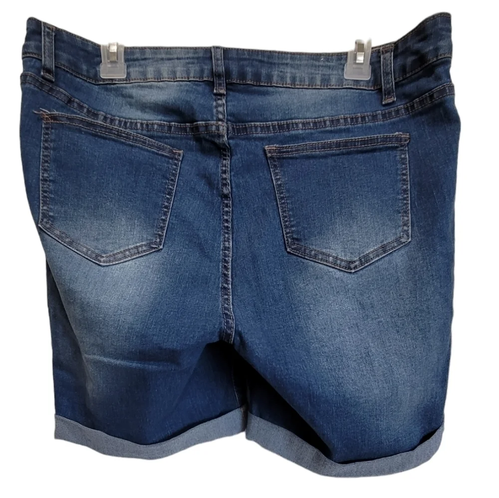Size 16 /XL Embellished Bling Denim Bermuda Shorts Rhinestone Cuffed Y2K